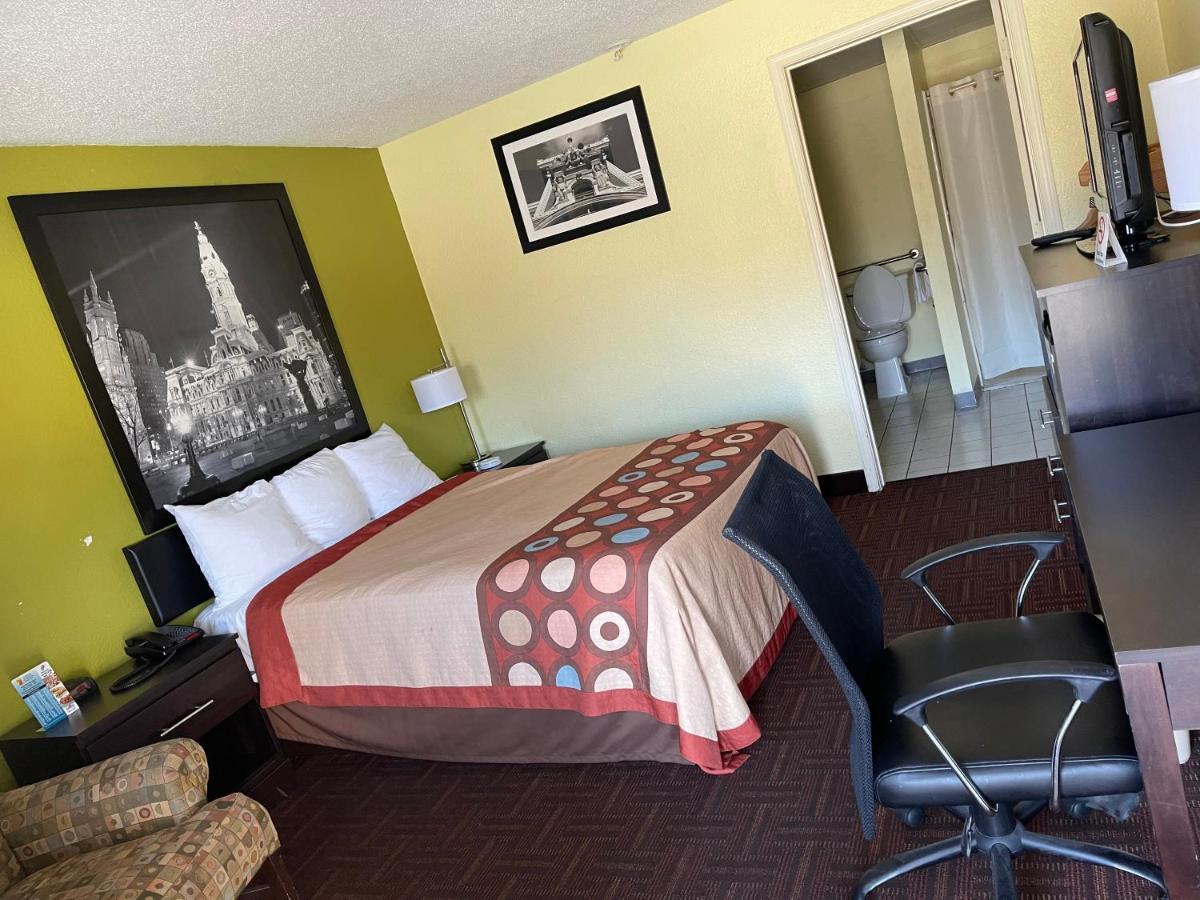 Royal Inn Bellmawr Extérieur photo