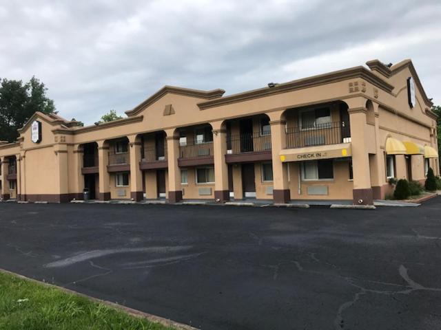 Royal Inn Bellmawr Extérieur photo